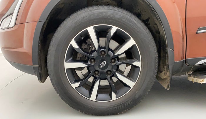 2019 Mahindra XUV500 W11 AT, Diesel, Automatic, 40,095 km, Left Front Wheel
