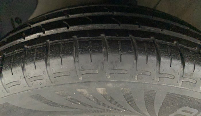 2019 Hyundai GRAND I10 NIOS SPORTZ 1.2 AT, Petrol, Automatic, 15,445 km, Left Front Tyre Tread