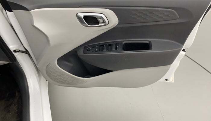2019 Hyundai GRAND I10 NIOS SPORTZ 1.2 AT, Petrol, Automatic, 15,445 km, Driver Side Door Panels Control