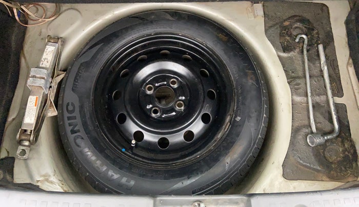 2011 Maruti Swift VDI, Diesel, Manual, 1,03,626 km, Spare Tyre
