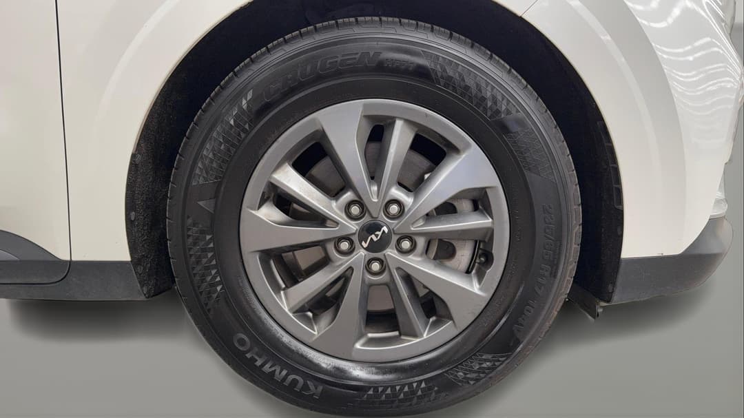 2023 Kia Carnival S, Automatic, 89917 km, Right Front Wheel