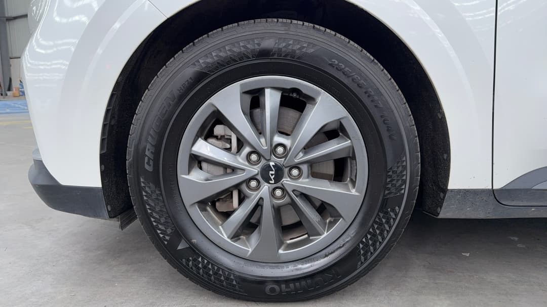2023 Kia Carnival S, Automatic, 89917 km, Left Front Wheel