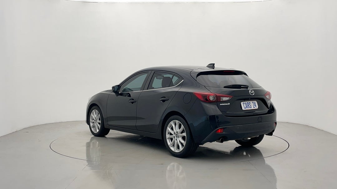 Left Back Diagonal (45- Degree) View