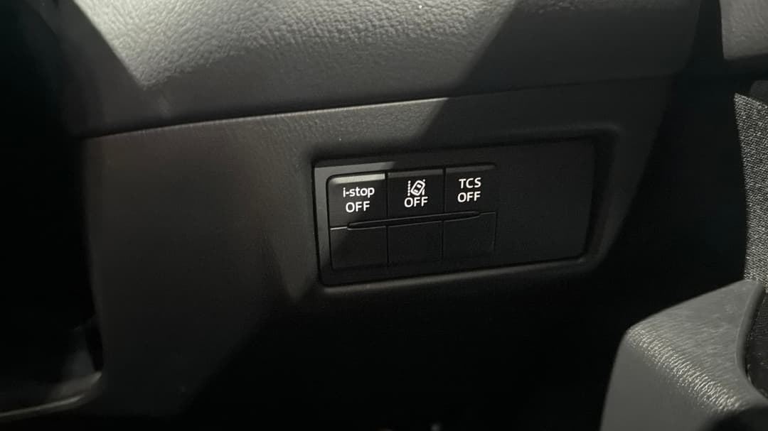 2020 Mazda CX-5 Maxx Sport (4x2), Automatic, 76569 km, Utility Switches/Buttons
