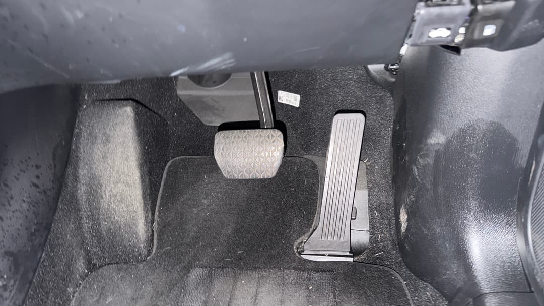2020 Mazda CX-5 Maxx Sport (4x2), Automatic, 76569 km, Pedals and Footmat