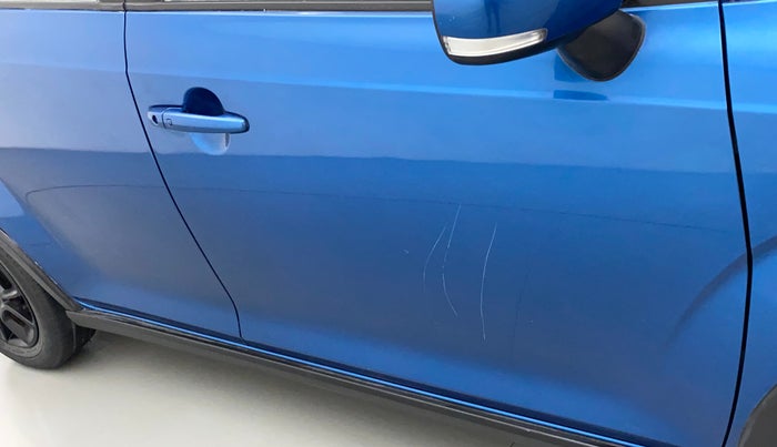 2017 Maruti IGNIS ZETA 1.2, CNG, Manual, 1,01,271 km, Driver-side door - Minor scratches