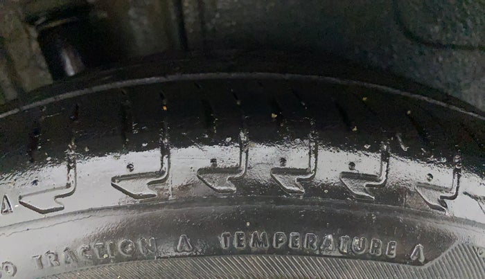 2017 Maruti IGNIS ZETA 1.2, CNG, Manual, 1,01,271 km, Right Rear Tyre Tread