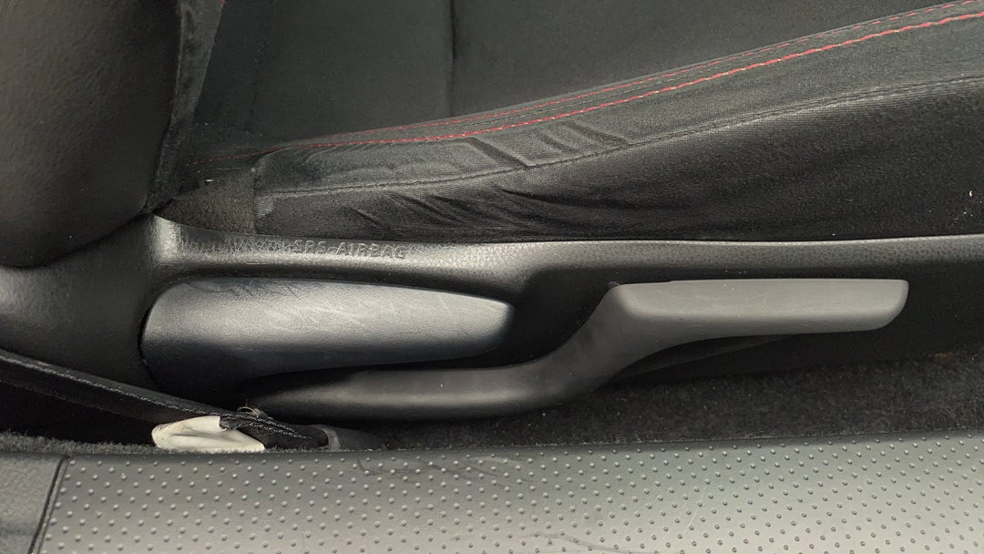 2013 Toyota 86 Gt, Manual, 93313 km, Drivers Side Adjustment Panel