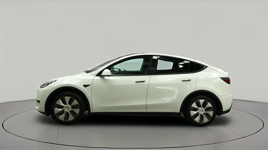 2023 Tesla Model Y Rear-wheel Drive, Automatic, 41628 km, Left Side View