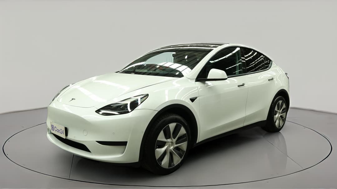 2023 Tesla Model Y Rear-wheel Drive, Automatic, 41628 km, Left Front Diagonal (45- Degree) View