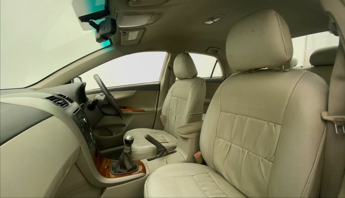 2011 Toyota Corolla Altis G PETROL, Petrol, Manual, 86,568 km, Right Side Front Door Cabin
