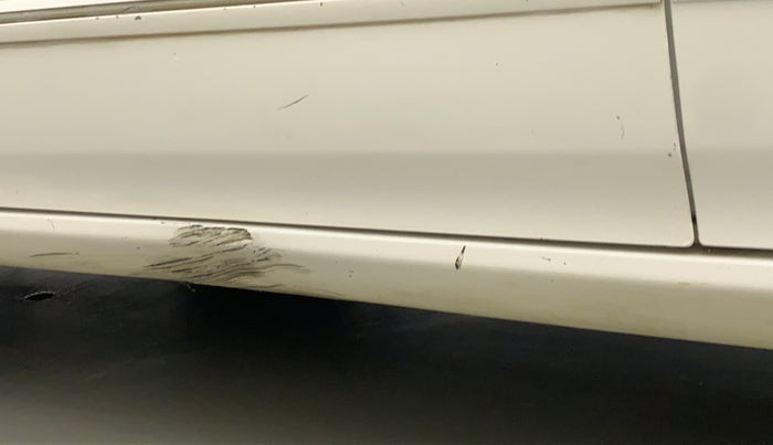 2011 Toyota Corolla Altis G PETROL, Petrol, Manual, 86,568 km, Left running board - Minor scratches