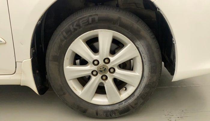 2011 Toyota Corolla Altis G PETROL, Petrol, Manual, 86,568 km, Right Front Wheel