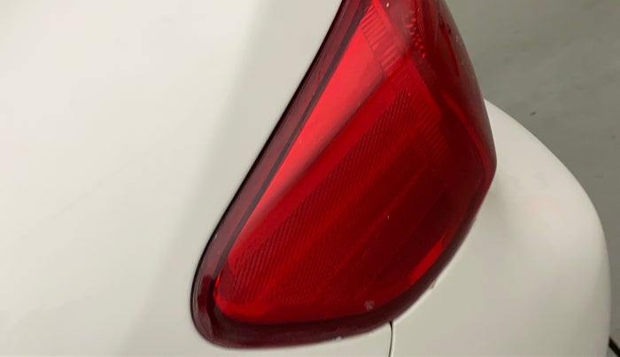 2011 Toyota Corolla Altis G PETROL, Petrol, Manual, 86,568 km, Left tail light - Minor damage