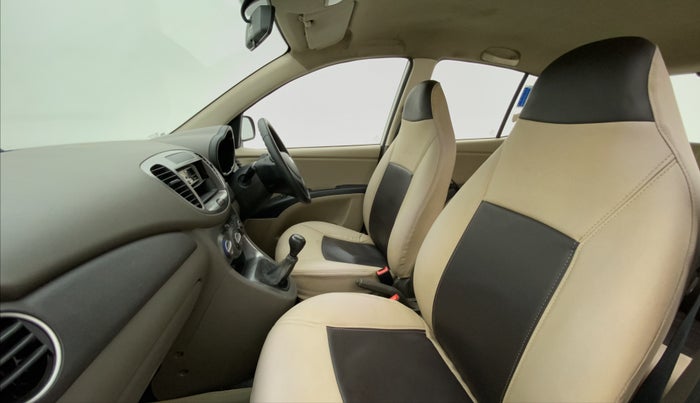 2016 Hyundai i10 MAGNA 1.1 IRDE2, Petrol, Manual, 47,304 km, Right Side Front Door Cabin