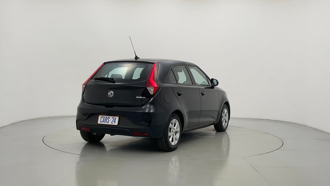 Right Back Diagonal (45- Degree) View