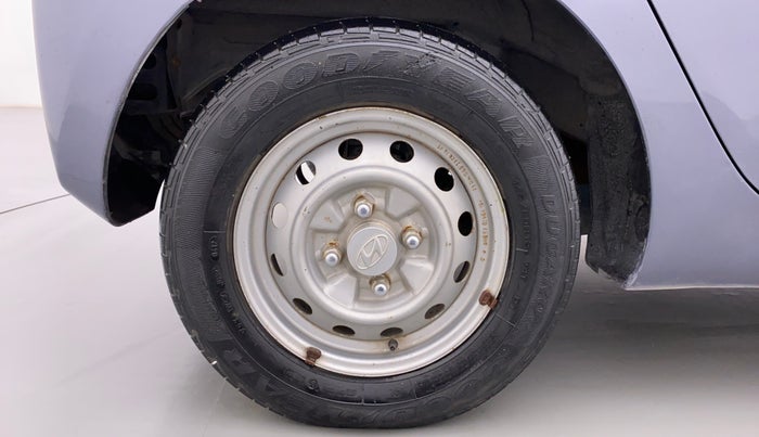 2012 Hyundai Eon ERA PLUS, Petrol, Manual, 22,674 km, Right Rear Wheel