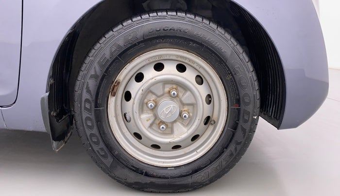 2012 Hyundai Eon ERA PLUS, Petrol, Manual, 22,674 km, Right Front Wheel