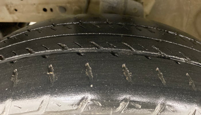 2014 Renault Pulse RX L DIESEL, Diesel, Manual, 72,703 km, Left Front Tyre Tread