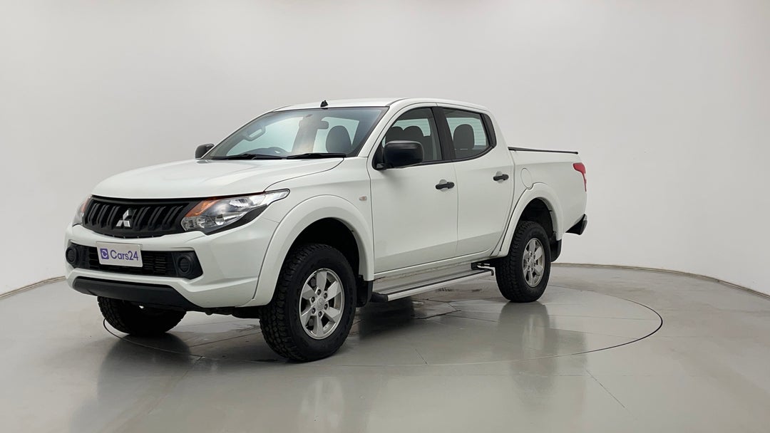 Left Front Diagonal (45- Degree) View