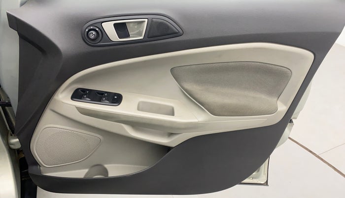 2016 Ford Ecosport 1.5 TREND+ TDCI, Diesel, Manual, 32,148 km, Driver Side Door Panels Controls