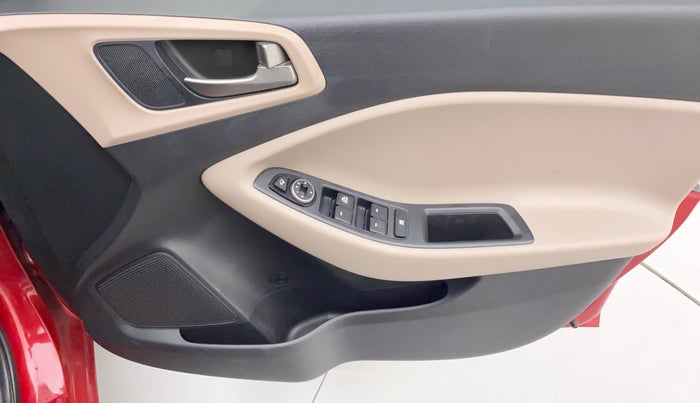 2017 Hyundai Elite i20 ASTA 1.2, Petrol, Manual, 48,157 km, Driver Side Door Panels Control