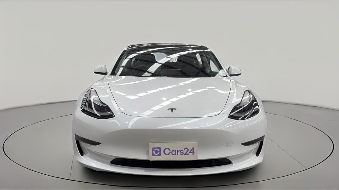 2021 Tesla Model 3 Long Range AWD, Automatic, 48744 km, Front View
