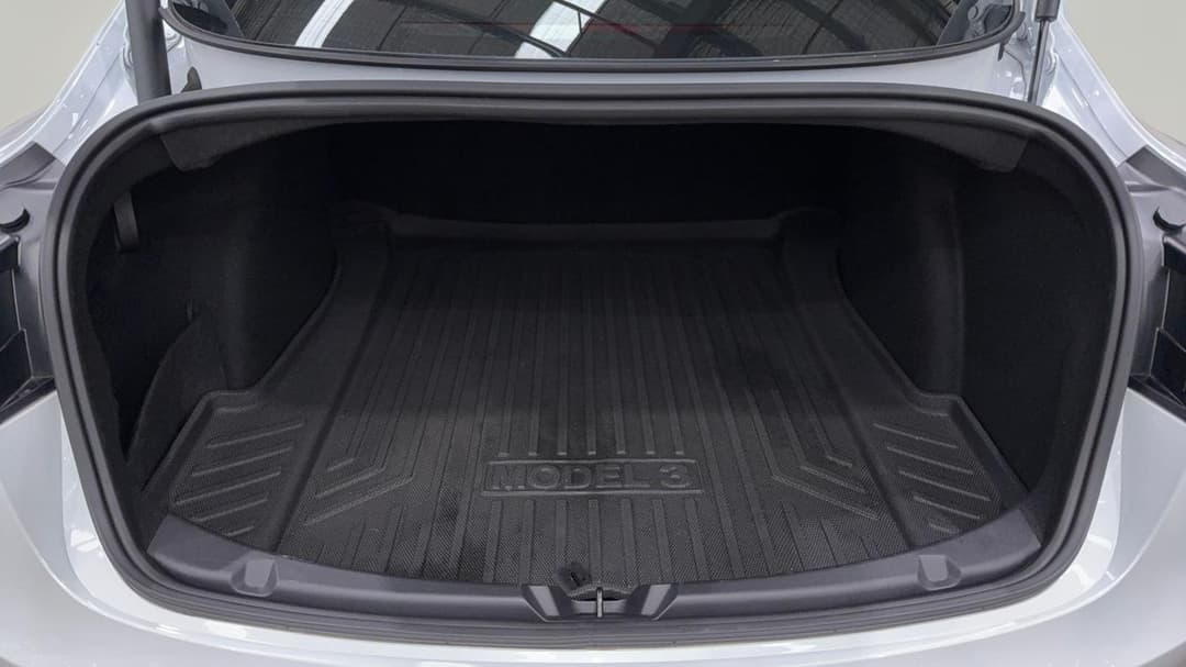 2021 Tesla Model 3 Long Range AWD, Automatic, 48744 km, Boot Inside View