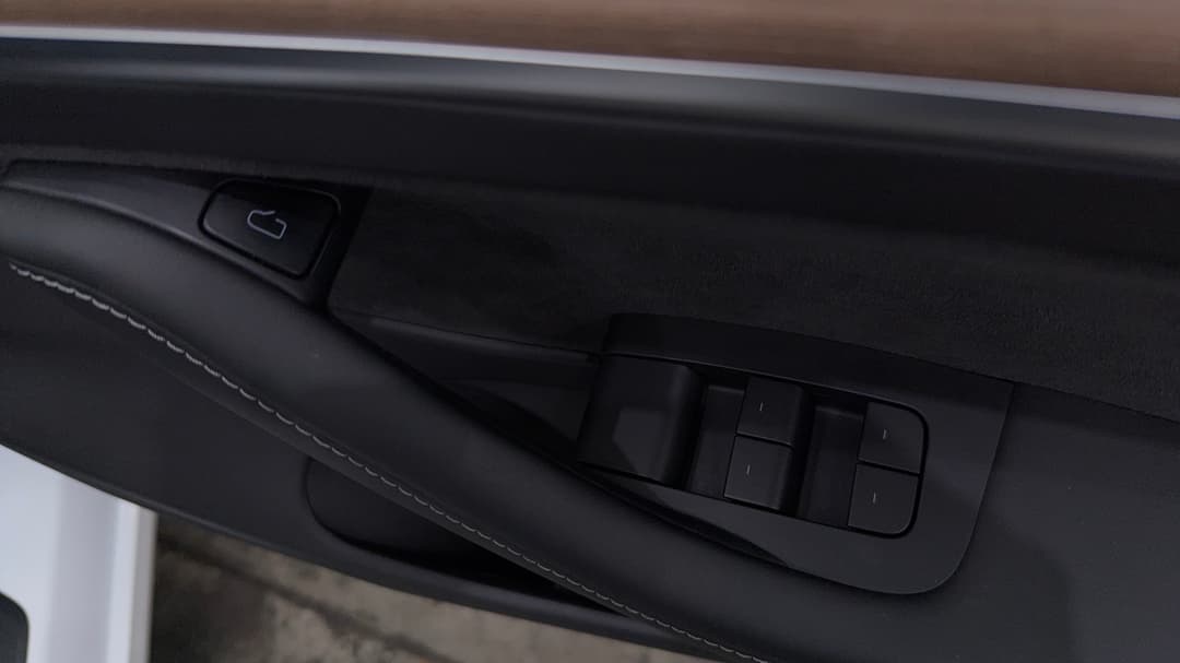 2021 Tesla Model 3 Long Range AWD, Automatic, 48744 km, Drivers Side Door Panel Controls