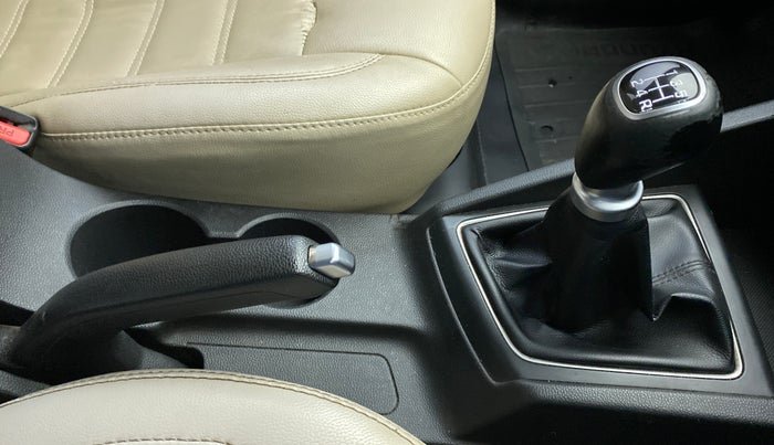 2015 Hyundai Elite i20 ASTA 1.2, Petrol, Manual, 80,603 km, Gear Lever