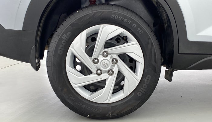 2021 Hyundai Creta E, Diesel, Manual, 12,698 km, Right Rear Wheel
