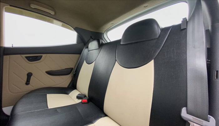 2018 Hyundai Eon MAGNA PLUS, Petrol, Manual, 86,198 km, Right Side Rear Door Cabin