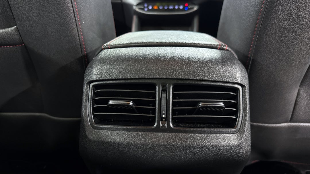 2023 LDV T60 Max Luxe (4x4), Automatic, 19206 km, Rear A/C Vent