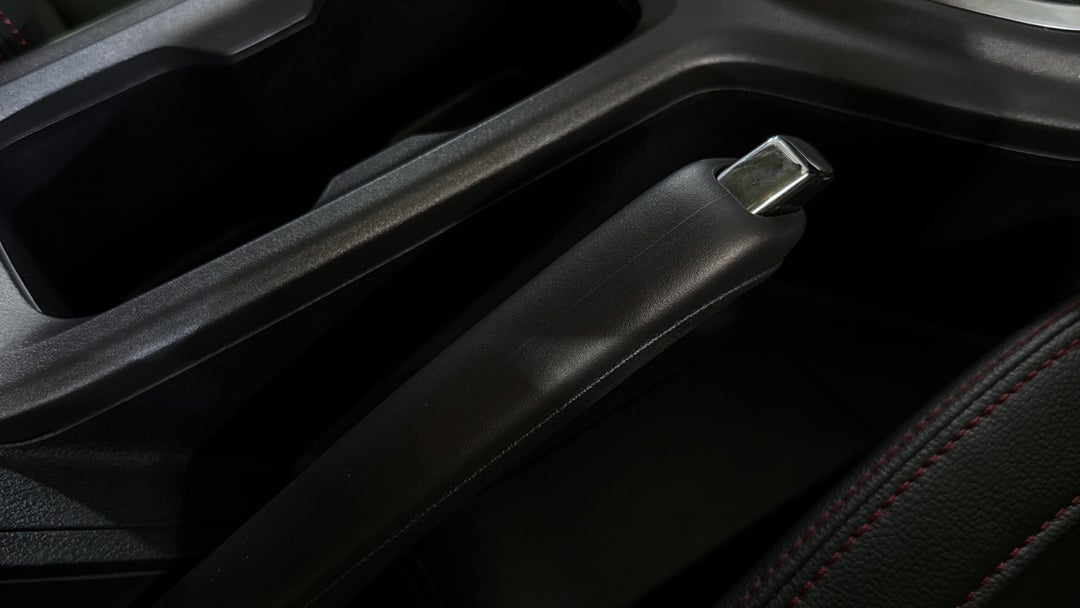 2023 LDV T60 Max Luxe (4x4), Automatic, 19206 km, Handbrake