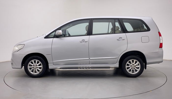 2014 Toyota Innova 2.5 VX 8 STR BS IV, Diesel, Manual, 84,292 km, Left Side