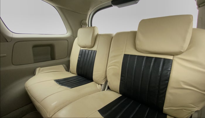 2014 Toyota Innova 2.5 VX 8 STR BS IV, Diesel, Manual, 84,292 km, Third Seat Row ( optional )