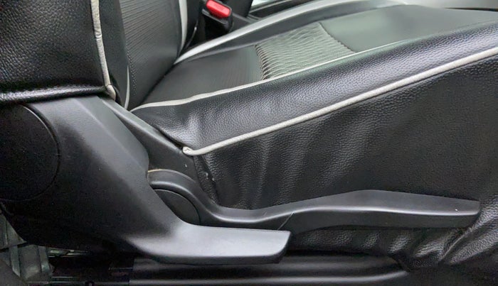 2016 Maruti Baleno ZETA 1.2 K12, Petrol, Manual, 59,180 km, Driver Side Adjustment Panel
