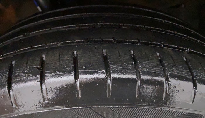 2016 Maruti Baleno ZETA 1.2 K12, Petrol, Manual, 59,180 km, Left Front Tyre Tread