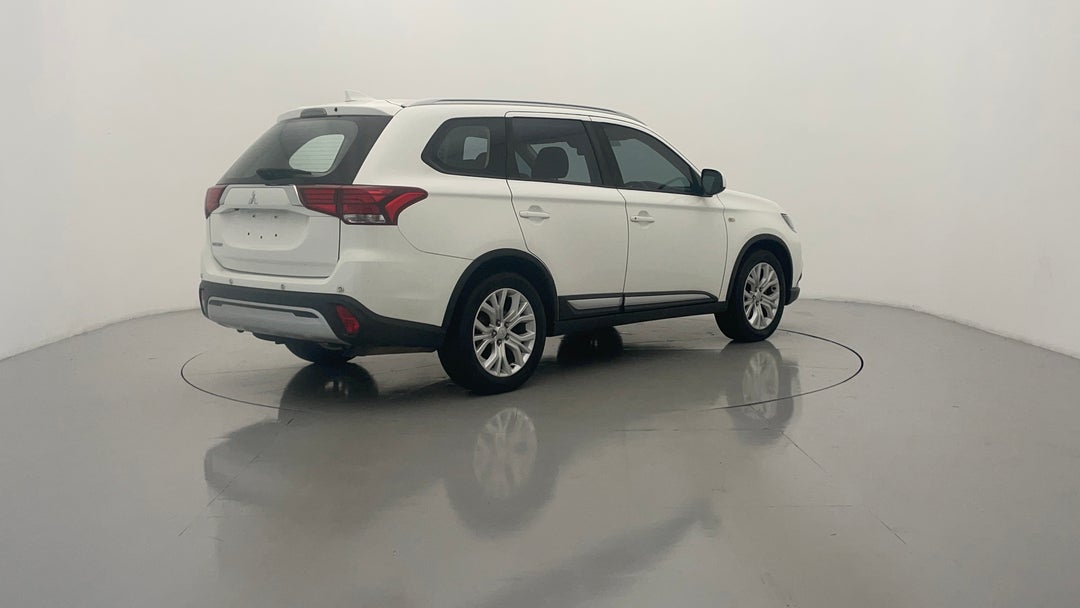 Right Back Diagonal (45- Degree) View