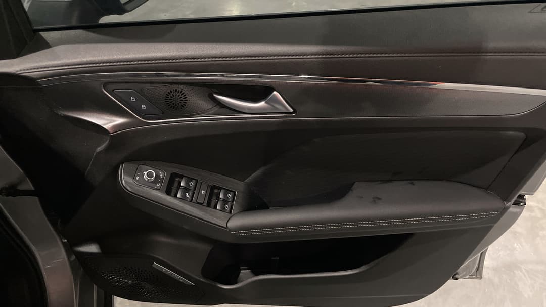 2025 GWM Haval Jolion Lux, Automatic, 20884 km, Speaker View