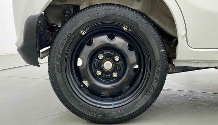 2017 Maruti Alto K10 VXI P, Petrol, Manual, 51,291 km, Right Rear Wheel