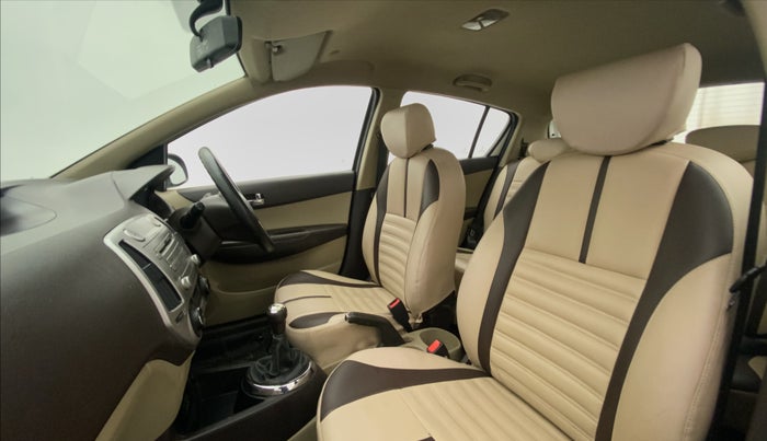 2011 Hyundai i20 SPORTZ (O) 1.2, Petrol, Manual, 95,664 km, Right Side Front Door Cabin