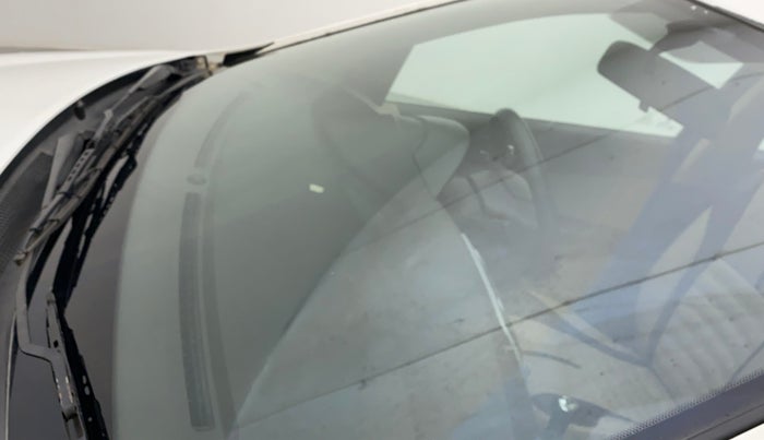 2011 Hyundai i20 SPORTZ (O) 1.2, Petrol, Manual, 95,664 km, Front windshield - Minor spot on windshield