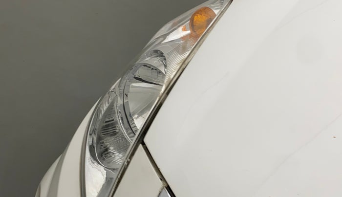 2011 Hyundai i20 SPORTZ (O) 1.2, Petrol, Manual, 95,664 km, Right headlight - Clamp has minor damage
