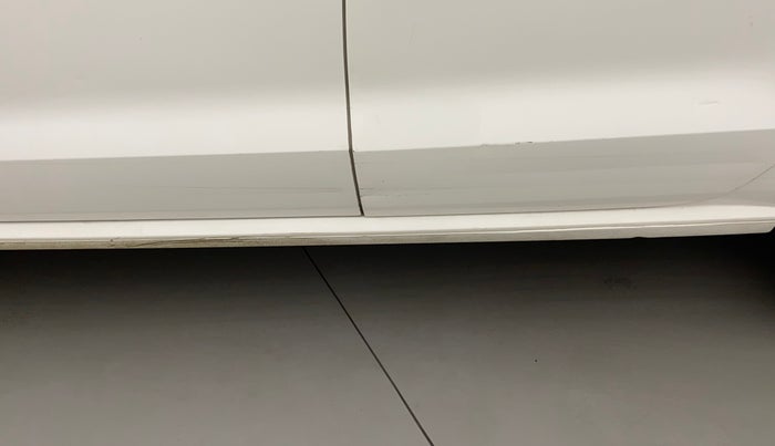 2015 Volkswagen Polo TRENDLINE 1.2L PETROL, Petrol, Manual, 66,959 km, Left running board - Minor scratches