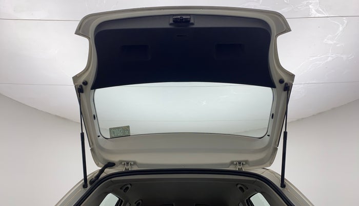 2015 Volkswagen Polo TRENDLINE 1.2L PETROL, Petrol, Manual, 66,959 km, Boot Door Open