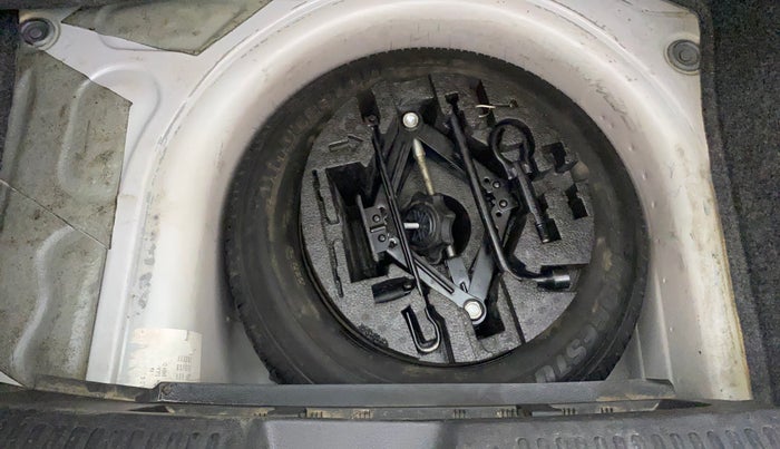 2015 Volkswagen Polo TRENDLINE 1.2L PETROL, Petrol, Manual, 66,959 km, Spare Tyre