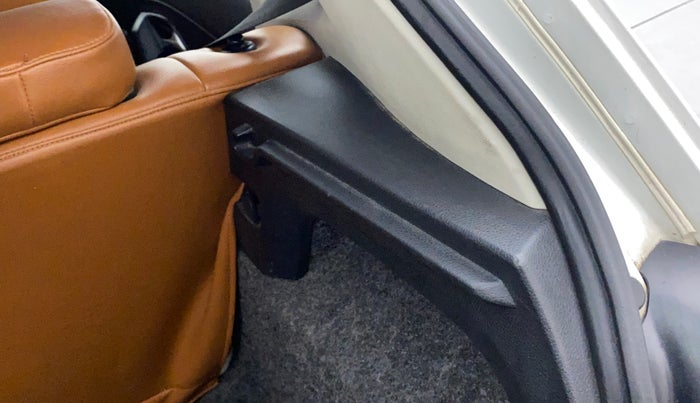 2015 Volkswagen Polo TRENDLINE 1.2L PETROL, Petrol, Manual, 66,959 km, Dicky (Boot door) - Parcel tray missing