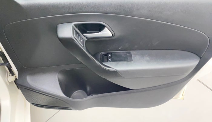 2015 Volkswagen Polo TRENDLINE 1.2L PETROL, Petrol, Manual, 66,959 km, Driver Side Door Panels Control
