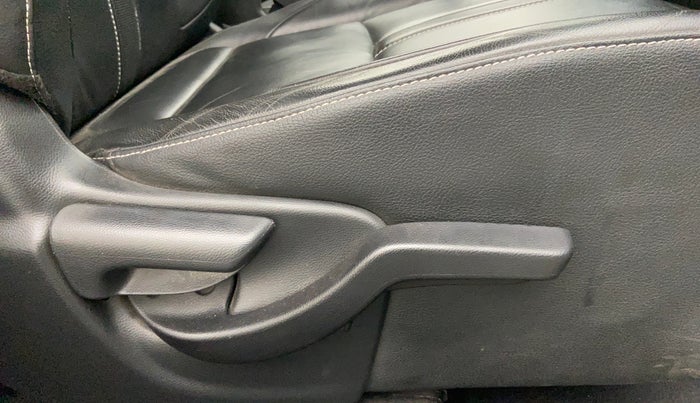 2018 Honda BR-V 1.5L I-VTEC VX, Petrol, Manual, 47,492 km, Driver Side Adjustment Panel